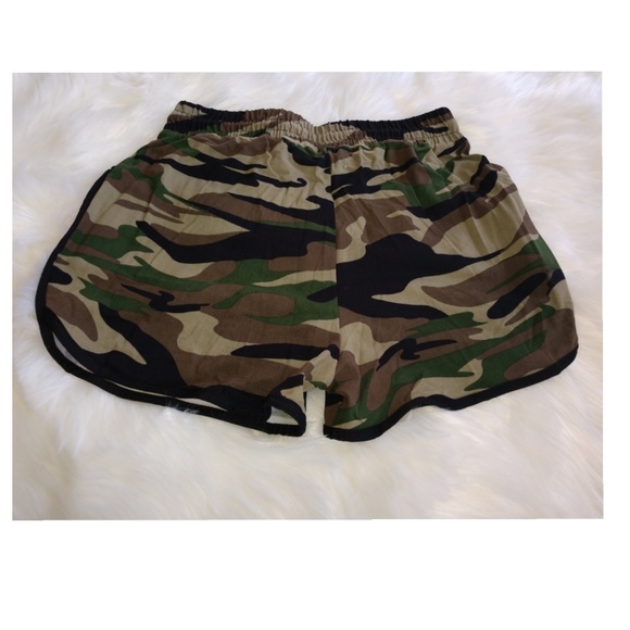 🔹 Camo Shorts - Picture 7 of 8